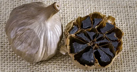 تصویر 4 از سیر سیاه هندی تازه و خوش طعم با خواص درمانی